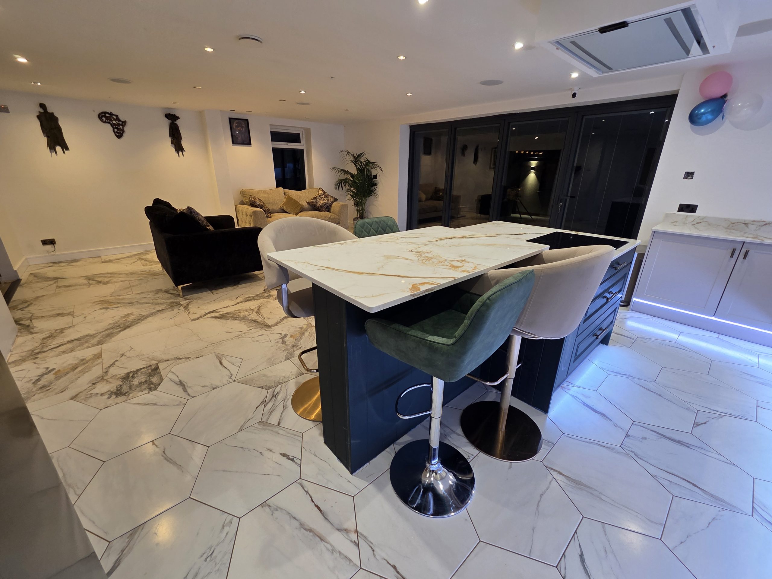 Image gallery marquee