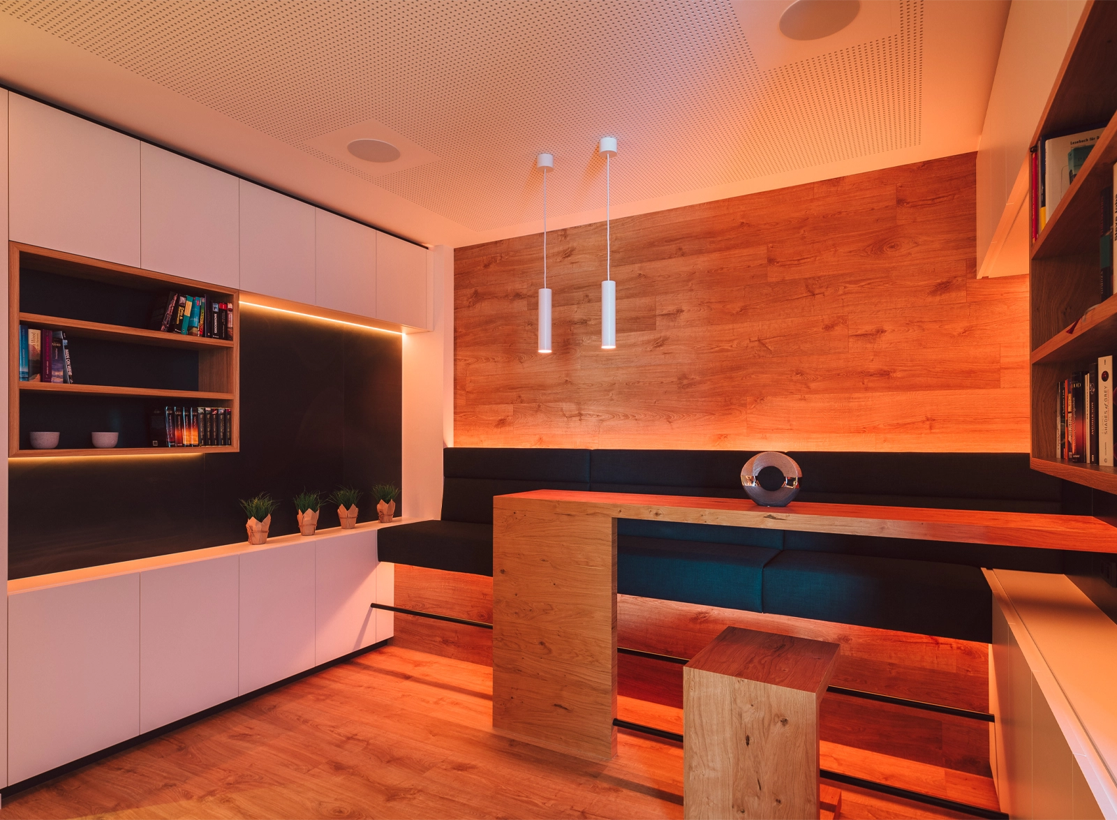 Image gallery marquee